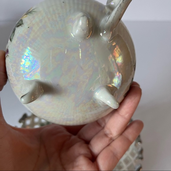 Vintage Teacup and saucer floral print - Picture 4 of 16